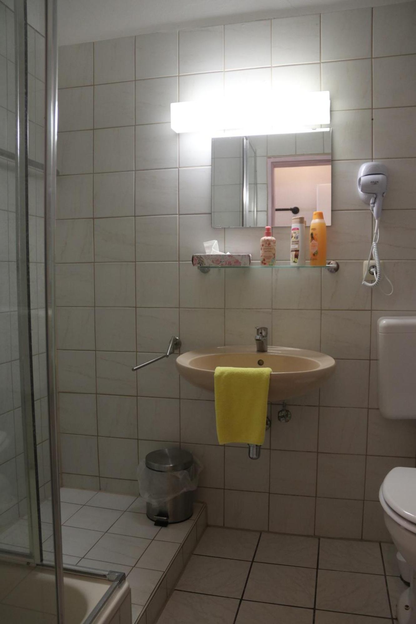 Landgasthof Doldewirt Bernbeuren Exteriör bild